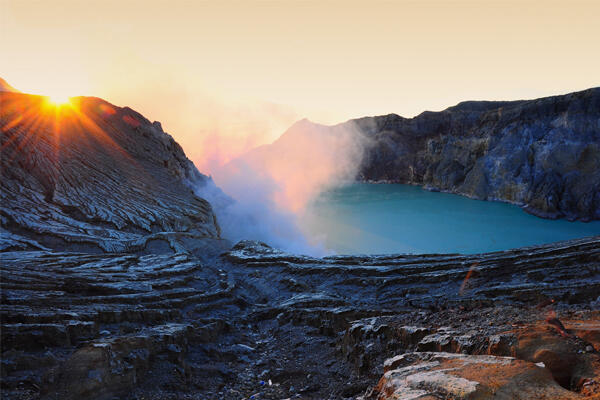 11 Gunung di Indonesia Dengan Pemandangan Sunrise Terindah | KASKUS