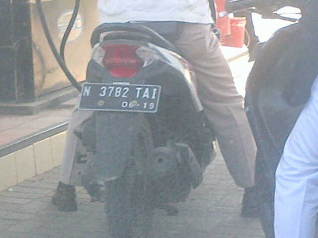 plat motor antik