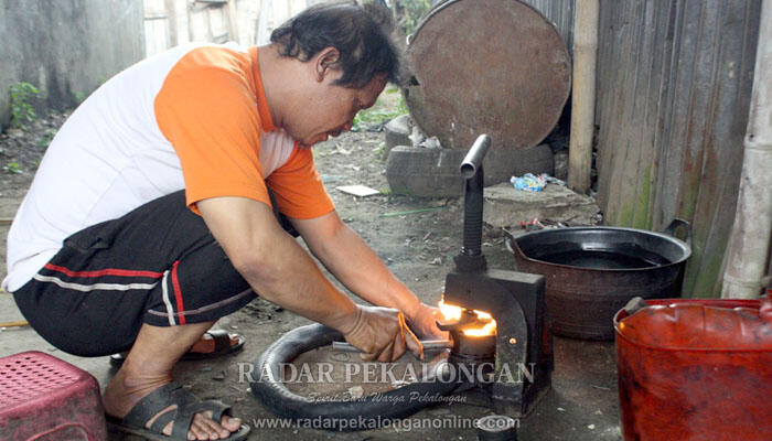 &#91;Hebat Gansis&#93; Kadiyono, Tukang Tambal Ban yang Kejar Gelar Doktor