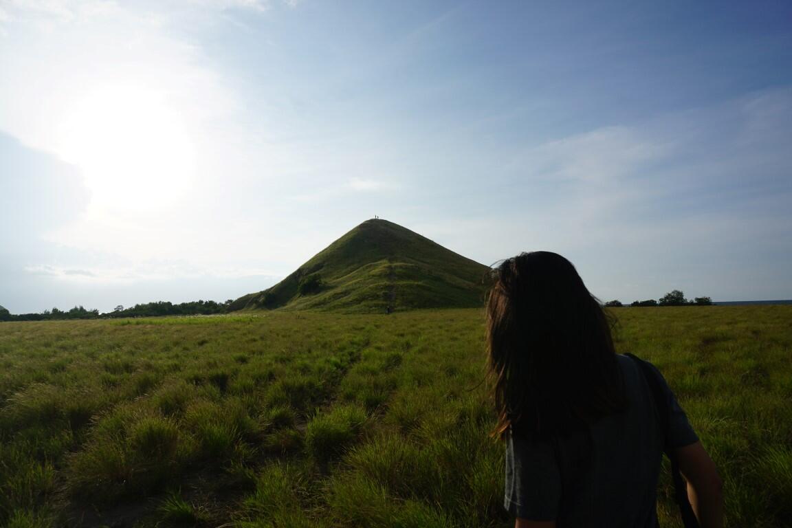 Berlayar Di Kepulauan KOMODO video dari Udara