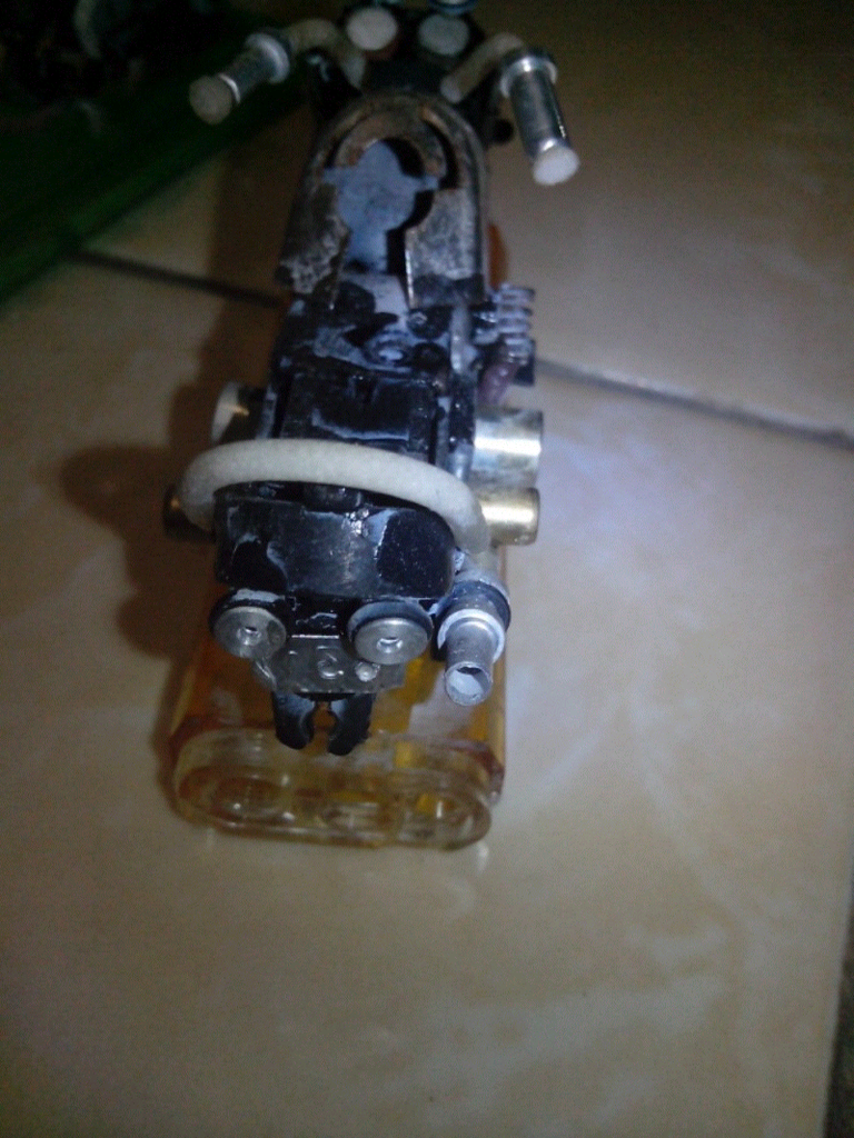 Buatan Temen Ane miniatur Motor dari korek api (trial)