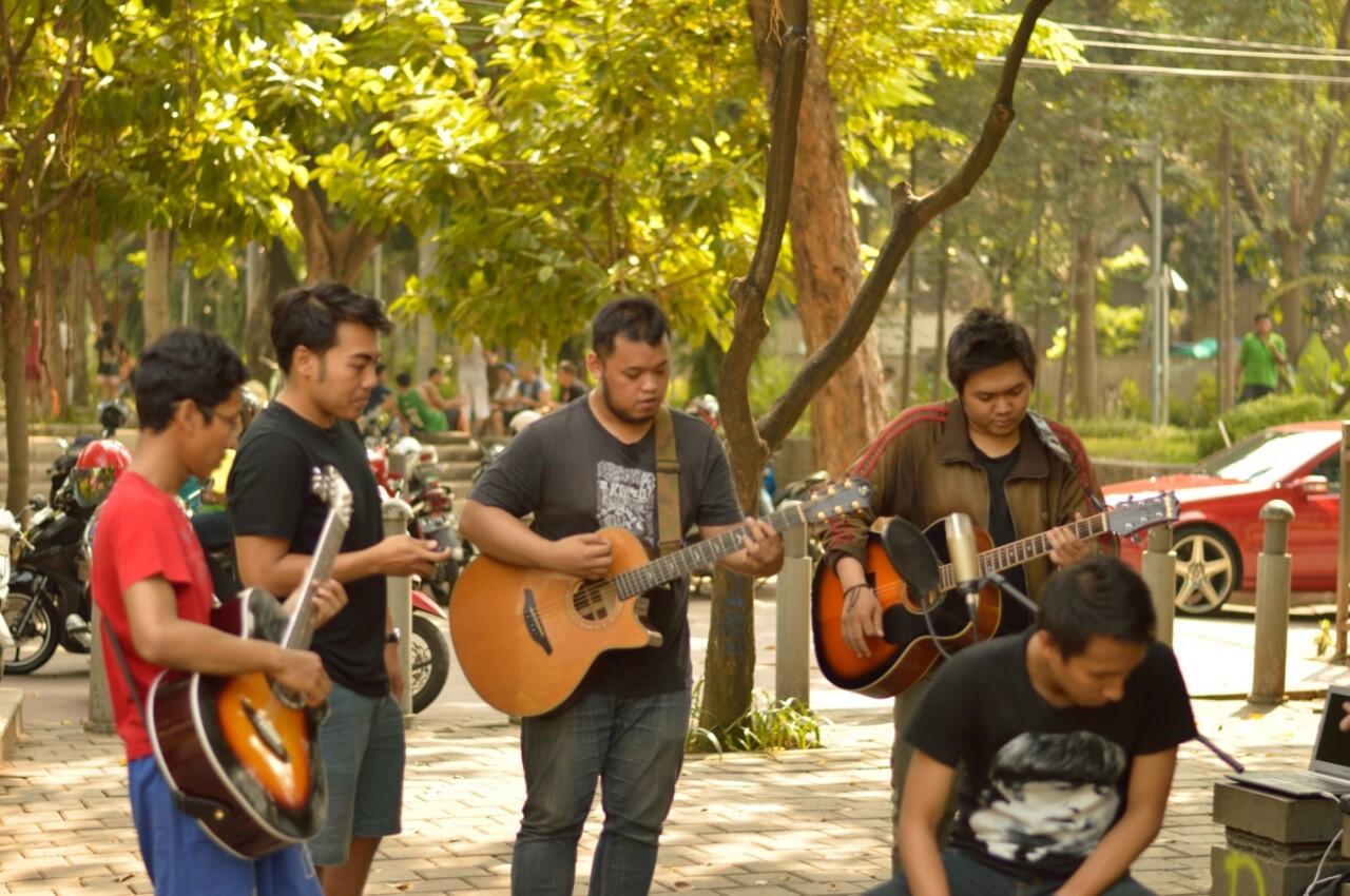 Music_Box-Jakarta Community ( Komunitas Pecinta Musik Jakarta ) mari gabung gan