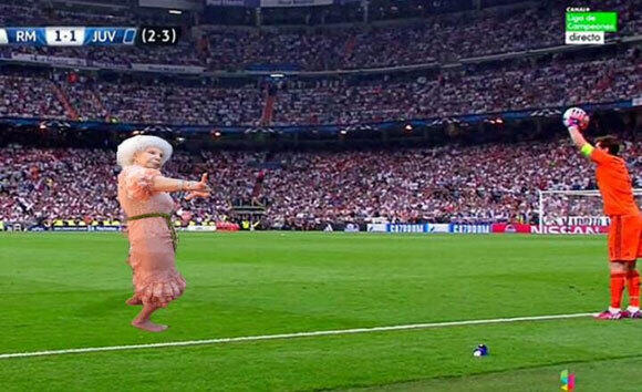Meme Lucu Lemparan ke Dalam Iker Casillas