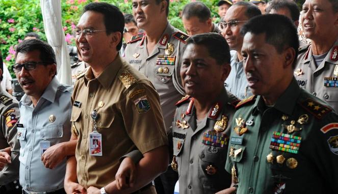 Ahok Bakal Rekrut TNI-Polri Jadi Anak Buahnya