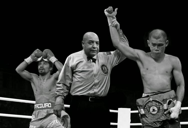 &#91;sedikit lucu&#93; Setelah Kalah Dari Mayweather, Pacman Dihajar KO oleh Chris Jhon!