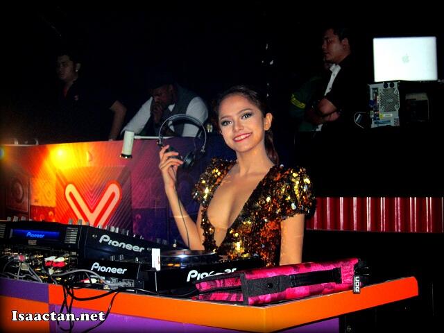 DJ Female yang tidak Modal Tampang dan Body