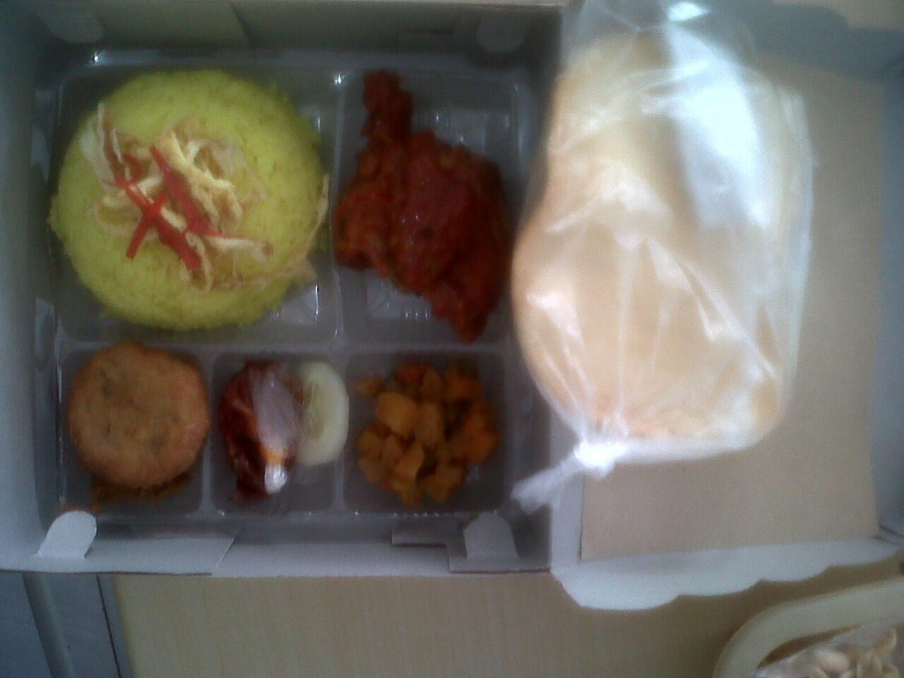 Melayani Pesanan Nasi Kotakan Bisa Delivery