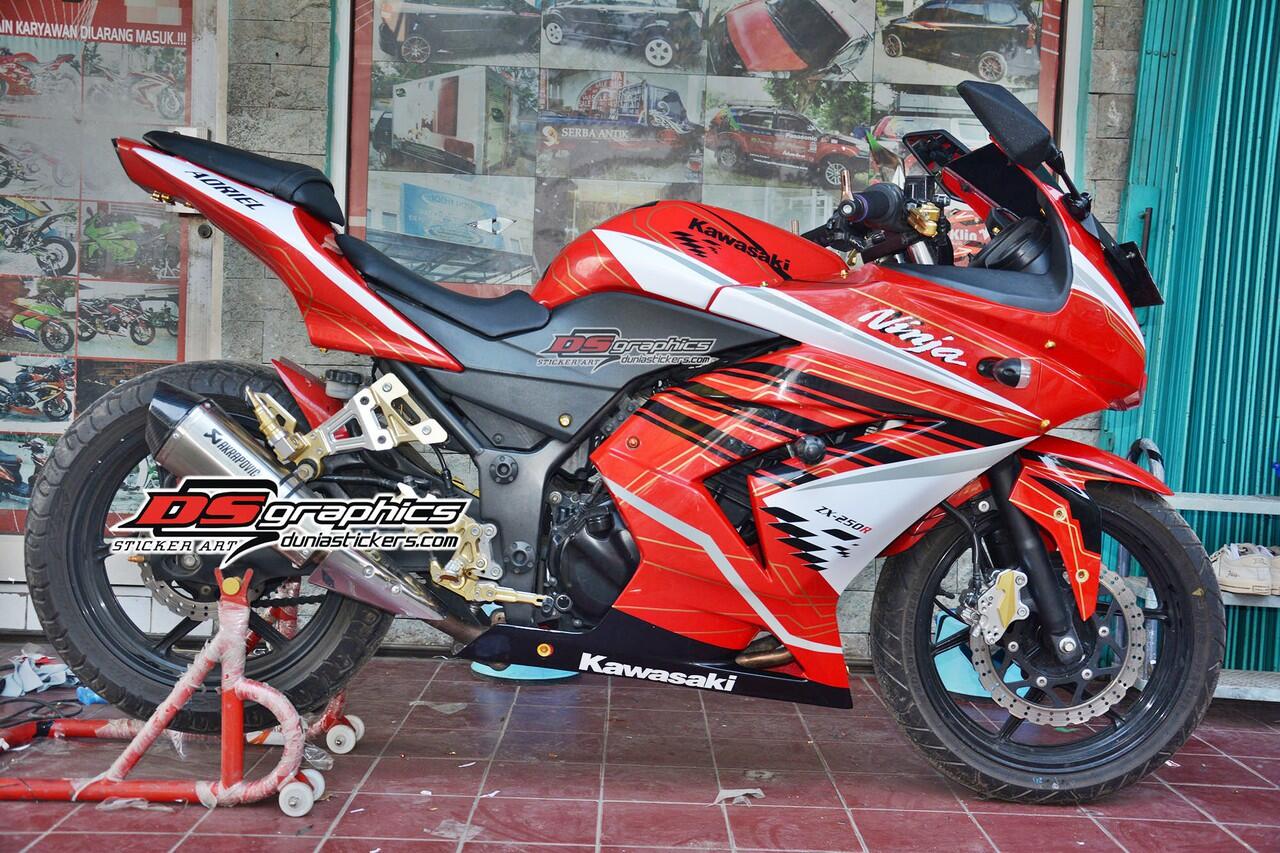 Foto Cutting Sticker  Motor  Cengkareng Modif Sticker 