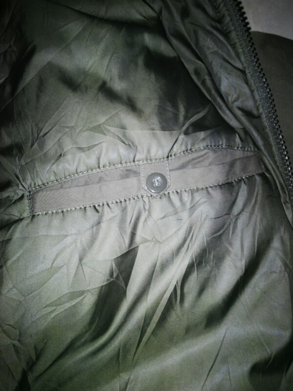 Jaket Outdoor Berghaus & Uniqlo (Not patagonia, tnf, dickies)