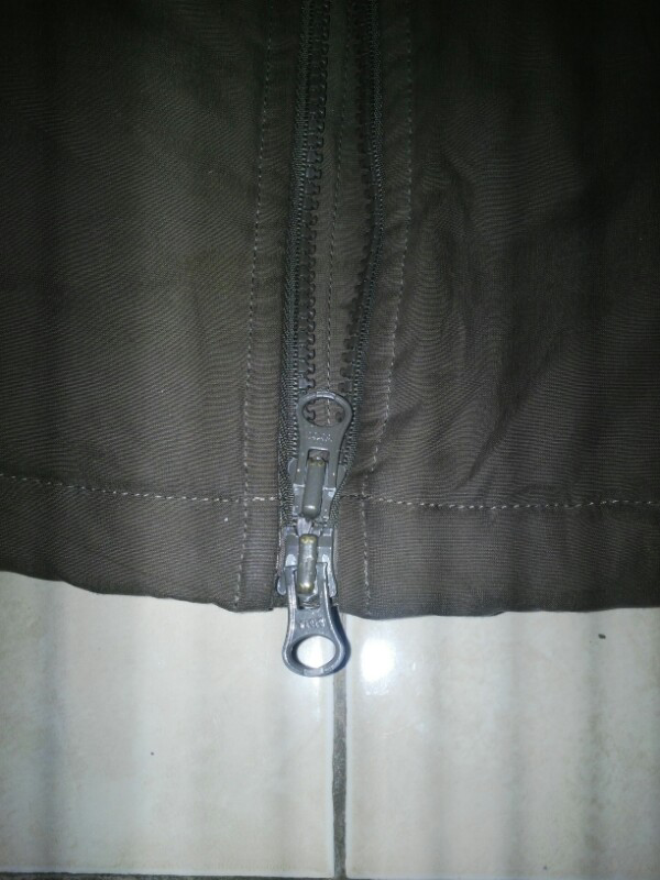 Jaket Outdoor Berghaus & Uniqlo (Not patagonia, tnf, dickies)