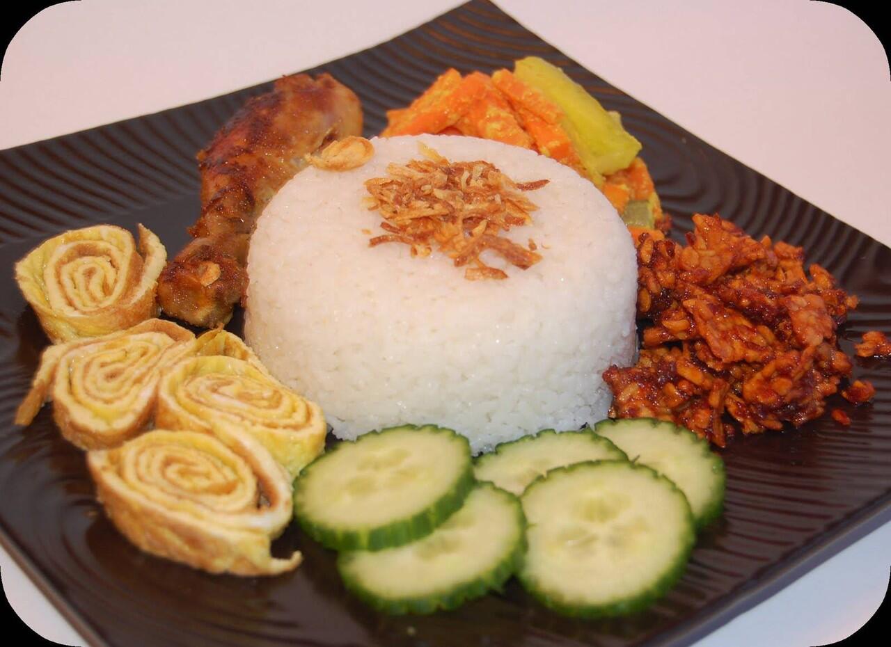 Membahas kuliner Indonesia yang tiada habisnya ^^
