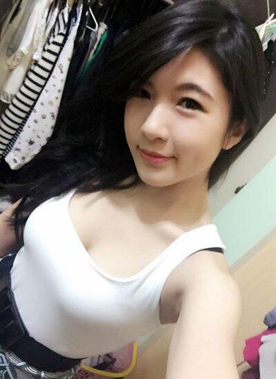 &#91;pic&#93; Gadis Cantik Ini ternyata Tukang Daging.awas ngiler