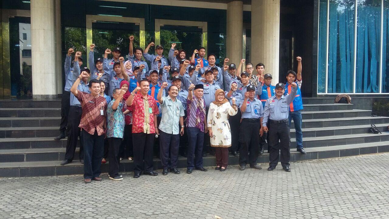 Sudinsos Jakut Tawarkan Program Kepada PMKS Kolong Jembatan Tol Pejagalan