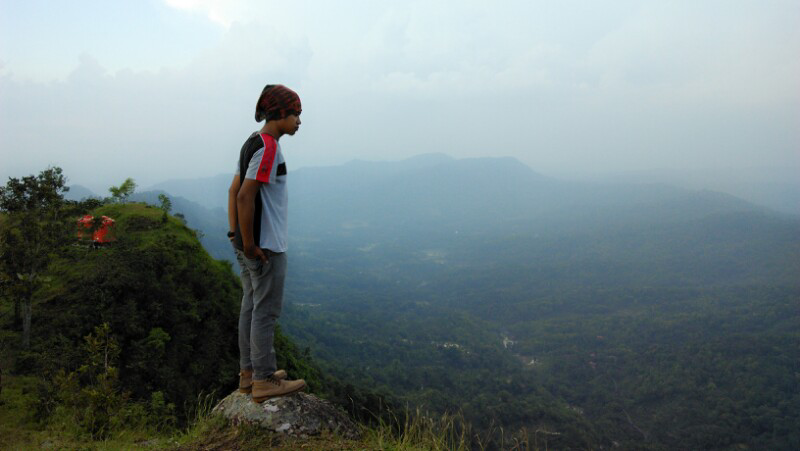Puncak Tugu Magir Sriten Gunungkidul