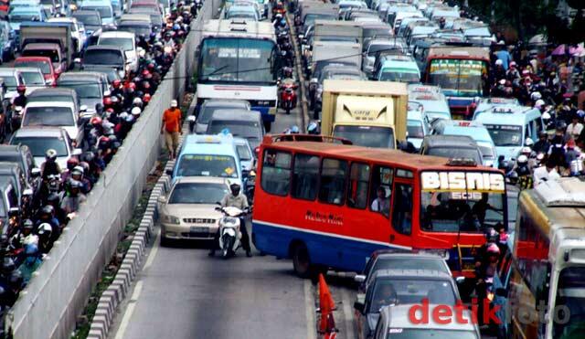 Ooo... TERNYATA INI TOH SEBAB KENAPA METROMINI MENJADI RAJA JALANAN 