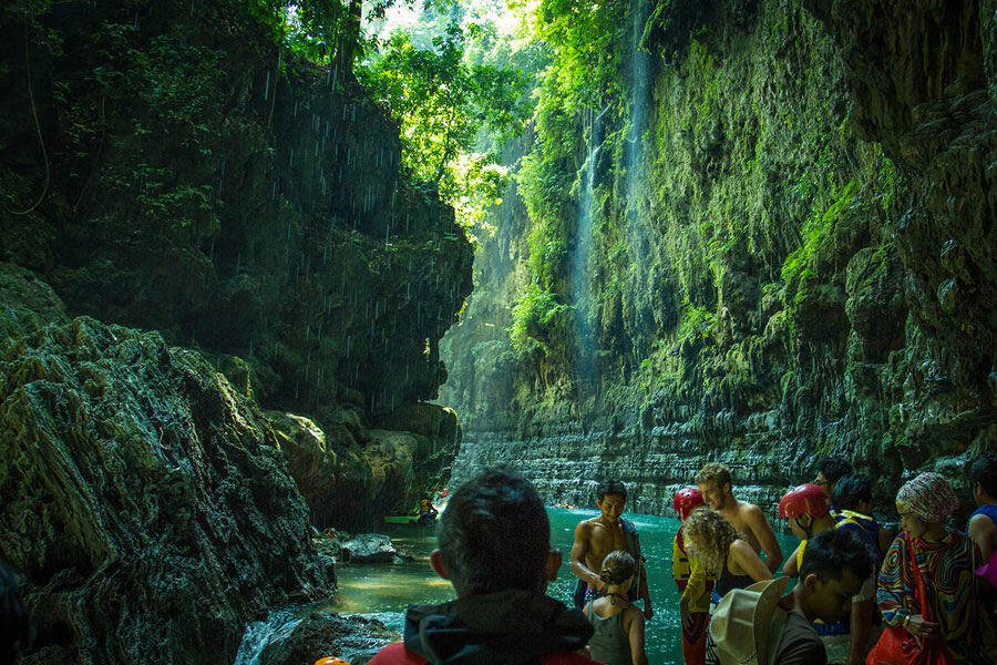 &#91;Must Read &#93;Alasan kenapa kamu TIDAK BOLEH melakukan Traveling ke INDONESIA!!!