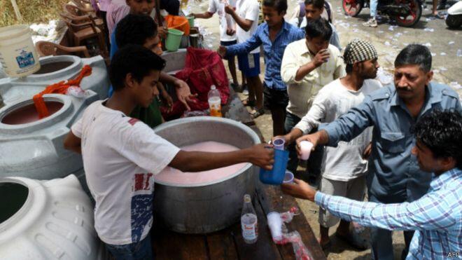 Jalanan Meleleh akibat Serangan Gelombang Panas di India