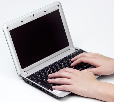 Buat yang belum tahu nih gan bedanya Laptop, Notebook dan Netbook