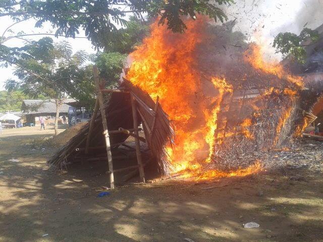 Gerebek Orang Mesum, Oknum Polisi Pemilik Pukuli Warga, Cafenya Pun Dibakar Massa