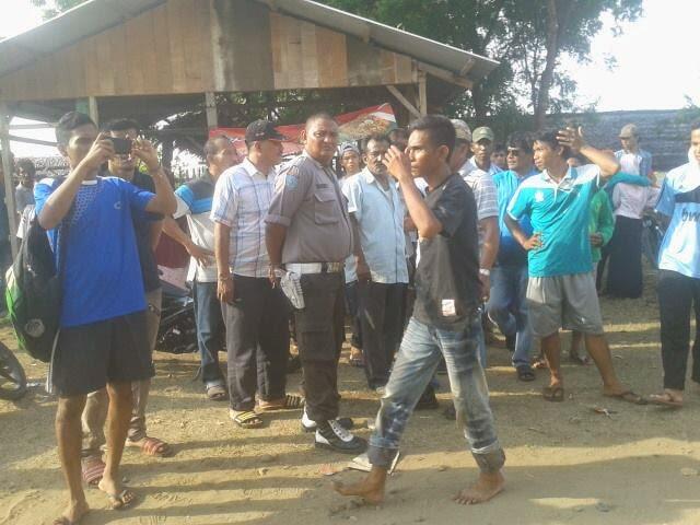 Gerebek Orang Mesum, Oknum Polisi Pemilik Pukuli Warga, Cafenya Pun Dibakar Massa
