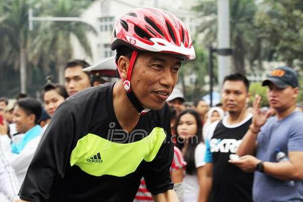 Antara Jokowi, Sepak Bola, Sanksi dan Prestasi