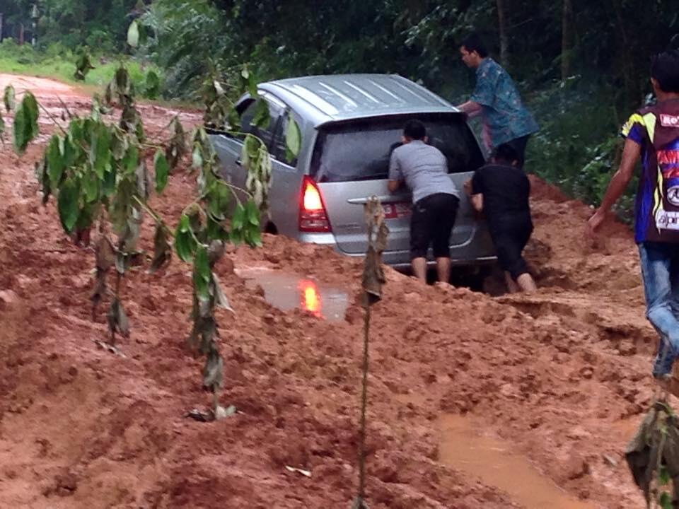 Sampai kapan jalan kami sperti ini ?