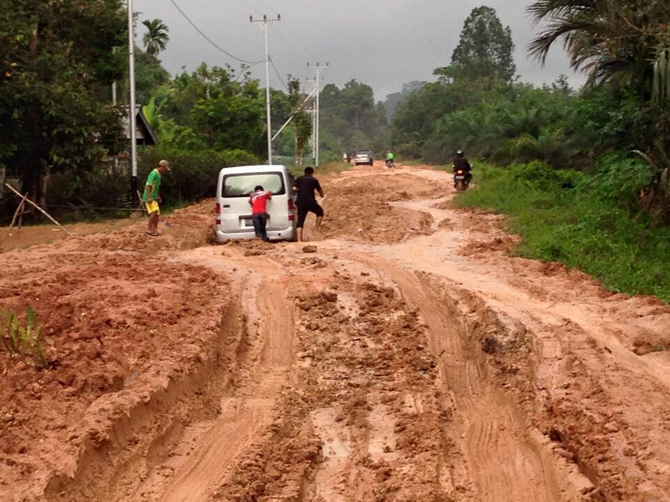 Sampai kapan jalan kami sperti ini ?