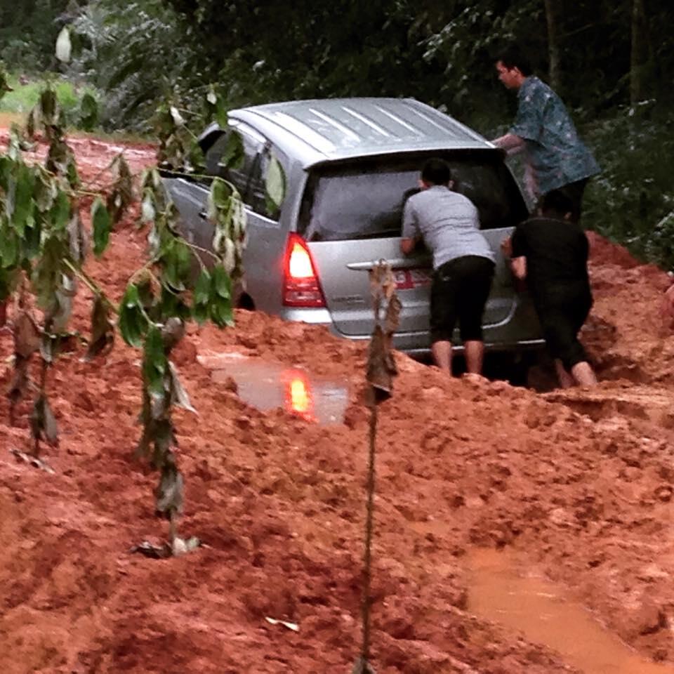 Sampai kapan jalan kami sperti ini ?