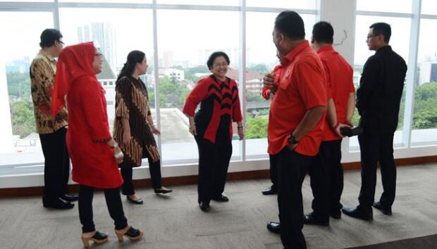 Demi Kantor Baru PDIP, Mega Ngamen Rp 12 Miliar