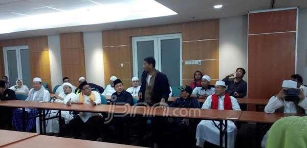 Gedung DPRD DKI Diancam Mau Dibakar