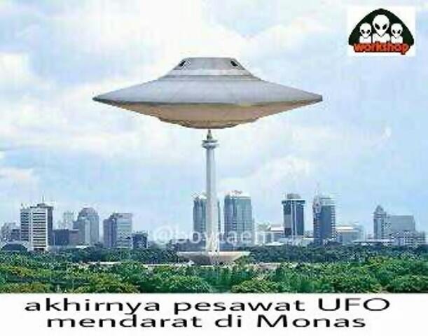 Begini jika UFO Mendarat di Monas!