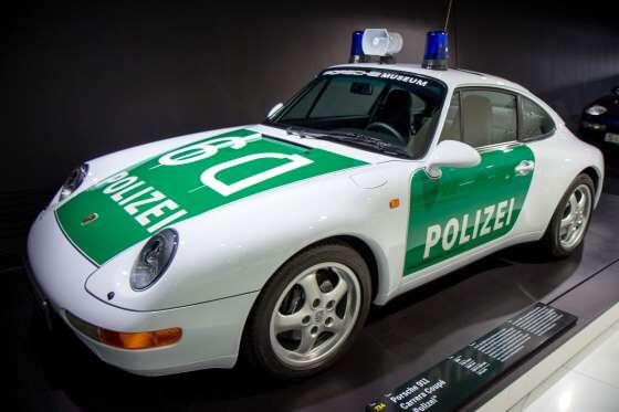 Mobil Polisi Terkencang di Dunia