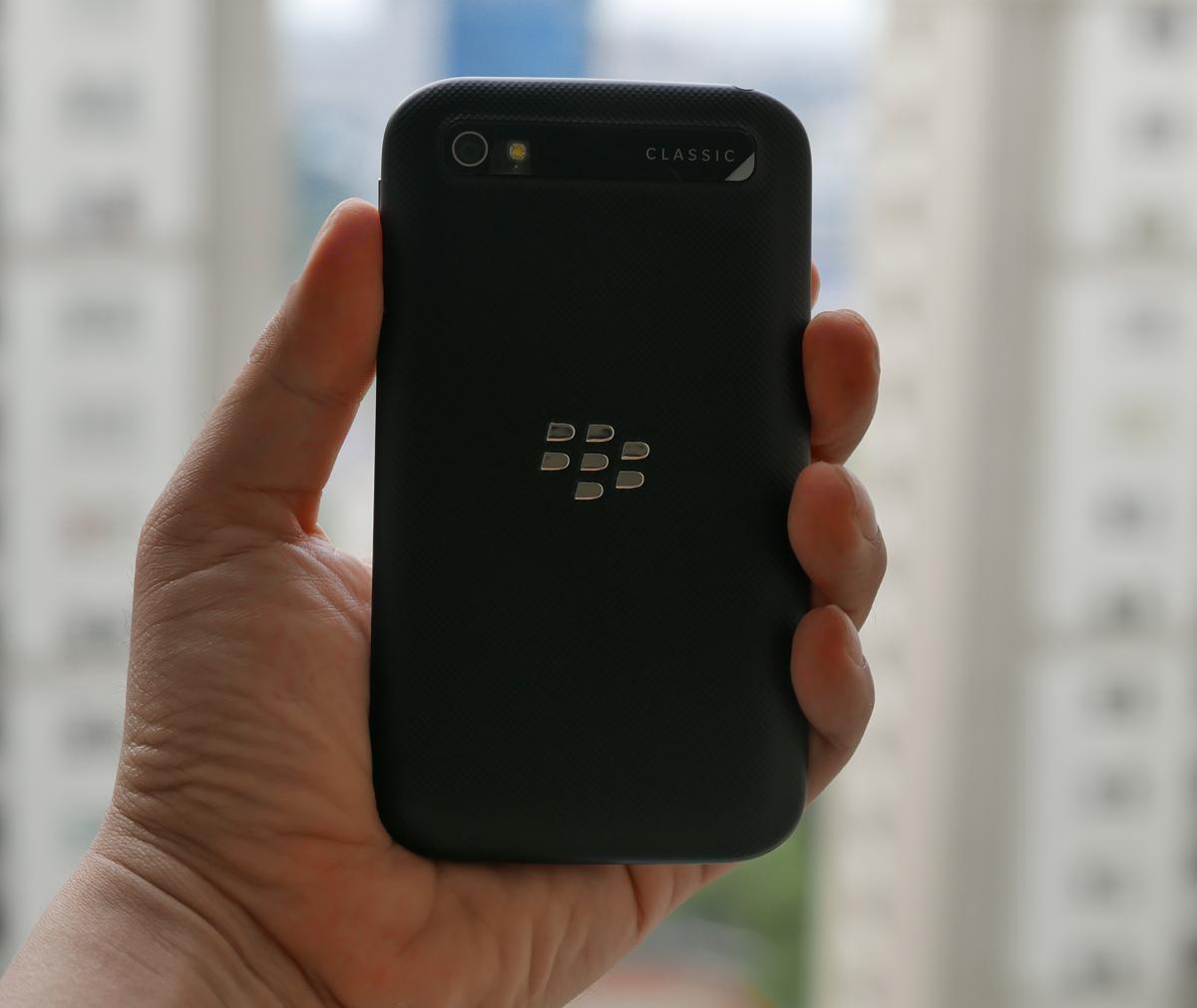 Review BlackBerry Classic: Pesona Keyboard Fisik bagi Pecinta Chatting