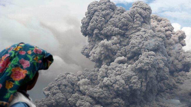 Aktivitas Vulkanis Meningkat, Status Sinabung Dinaikkan
