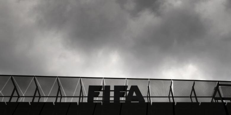 BREAKING NEWS!!!.SEPP BLATTER MENGUNDURKAN DIRI DARI JABATAN PRESIDEN FIFA