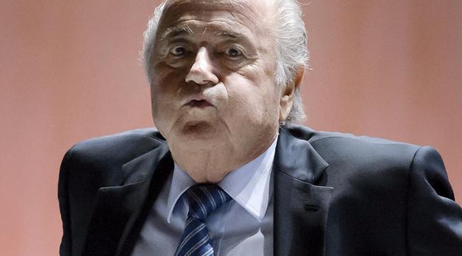 Sepp Blatter Mundur sebagai Presiden FIFA