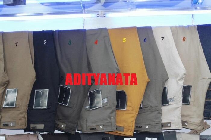 TERIMA ORDER CELANA JEANS/CHINO/JOGGER/ BANYAK WARNA UK28-34 @BANDUNG