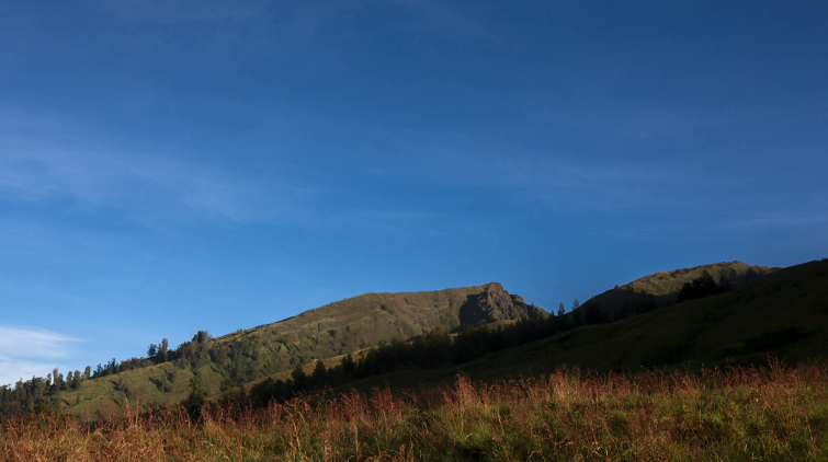 Ajib Gan!! Ini Gunung Yang disebut “The Greatest Crater In Indonesia”