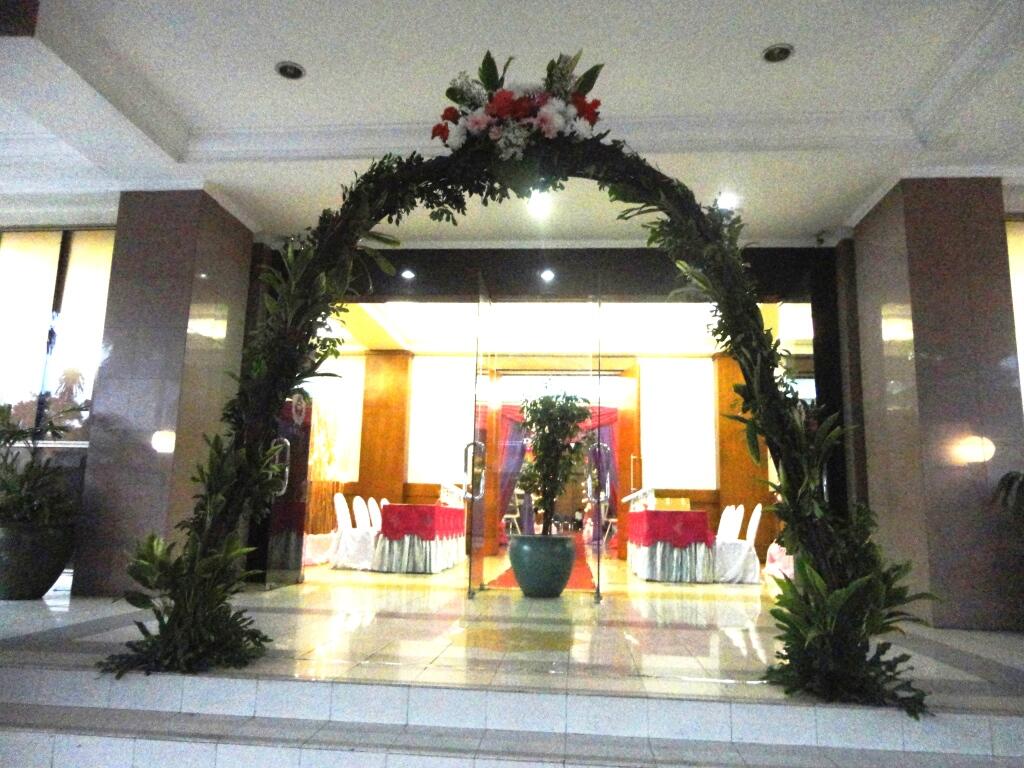 Over DP Gedung Bea Cukai