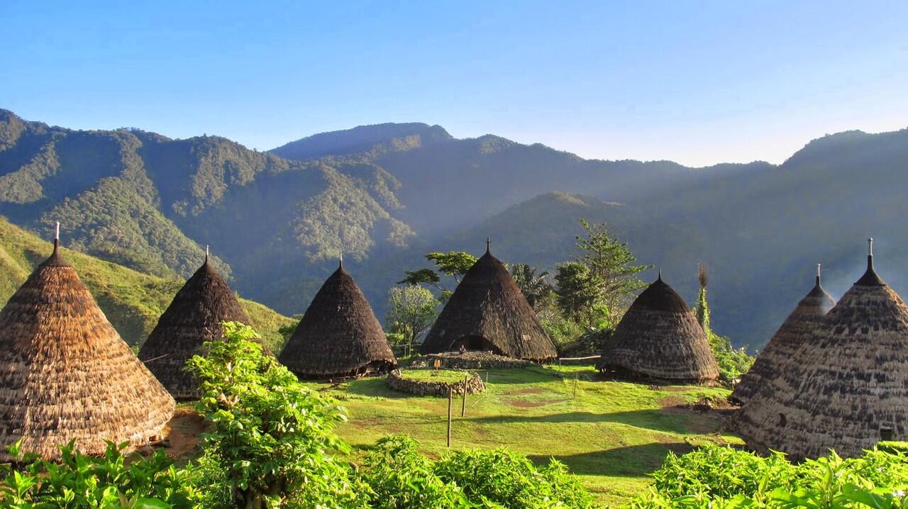 5 Desa Unik yang Hanya ada di Indonesia