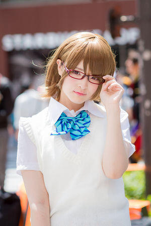 Cosplayer Cakep Yang Lagi Hangat Dibicarakan Minggu Ini