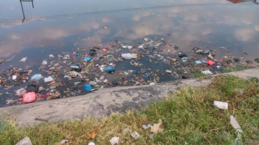 Sisi lain dan sisi ujung surabaya (oleh-oleh sepedaan tadi)