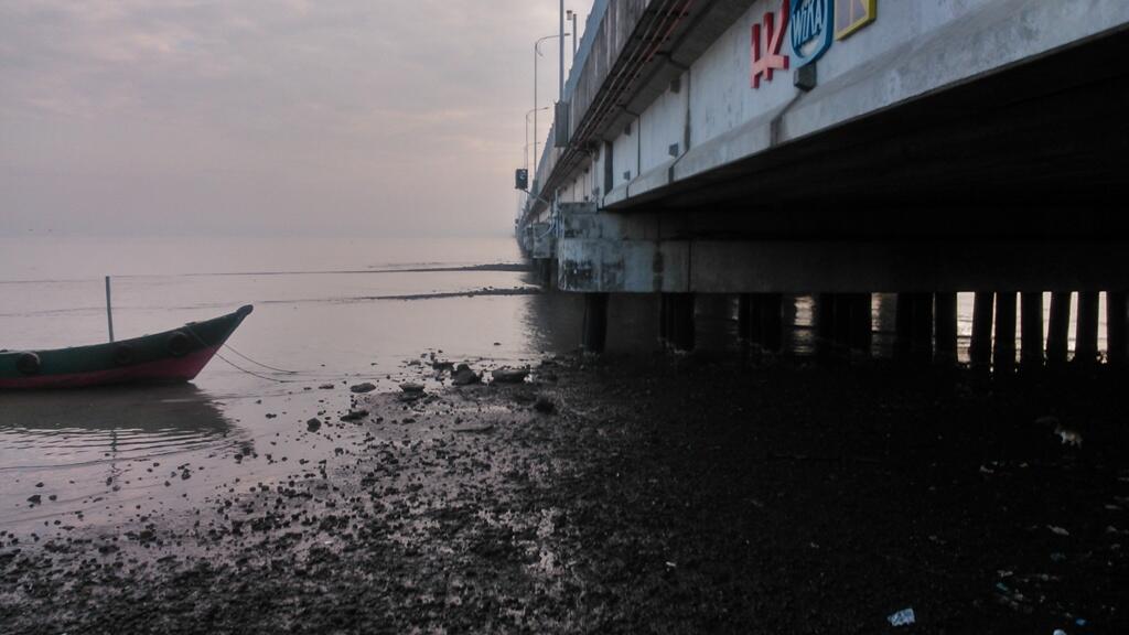 Sisi lain dan sisi ujung surabaya (oleh-oleh sepedaan tadi)