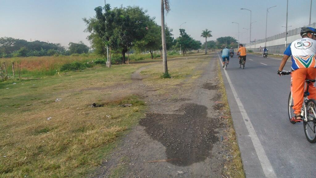 Sisi lain dan sisi ujung surabaya (oleh-oleh sepedaan tadi)