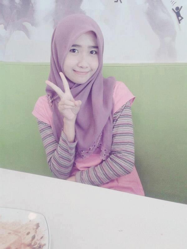 (bening) subhanallah 2 seleb malaysia cantik yang terkenal lewat sosmed (pict)