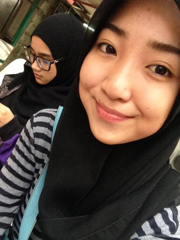 (bening) subhanallah 2 seleb malaysia cantik yang terkenal lewat sosmed (pict)