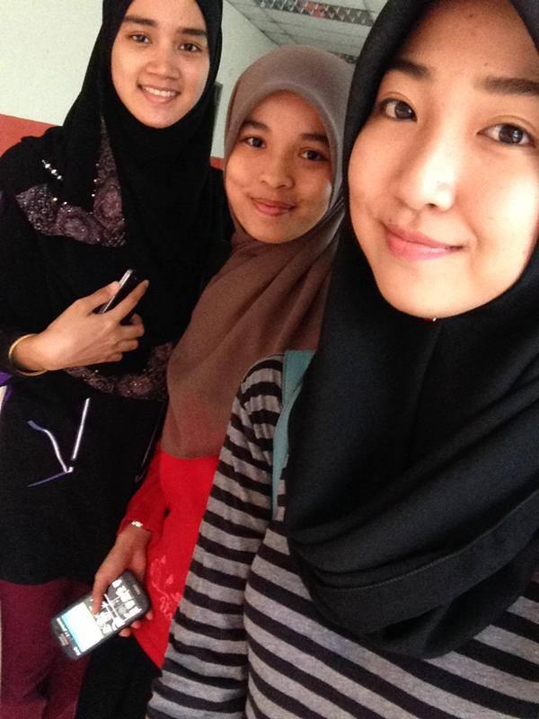 (bening) subhanallah 2 seleb malaysia cantik yang terkenal lewat sosmed (pict)