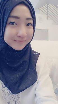 (bening) subhanallah 2 seleb malaysia cantik yang terkenal lewat sosmed (pict)