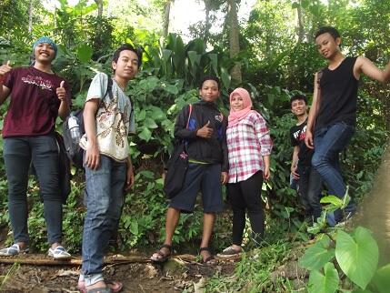 OneDayTrip™ - Curug Cipanunda