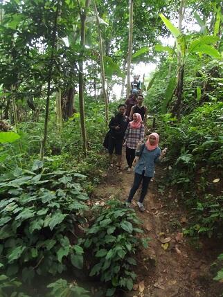 OneDayTrip™ - Curug Cipanunda